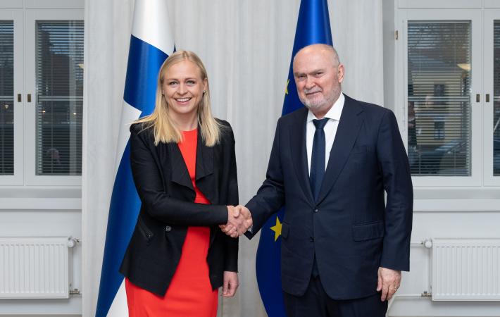 OSCE Secretary General Feridun H. Sinirlioğlu and OSCE Chairperson-in-Office Foreign Minister Elina Valtonen shaking hands during the Secretary General's visit to Helsinki, 16 January 2025. (OSCE / Ministry for Foreign Affairs of Finland / Markku Pajunen)